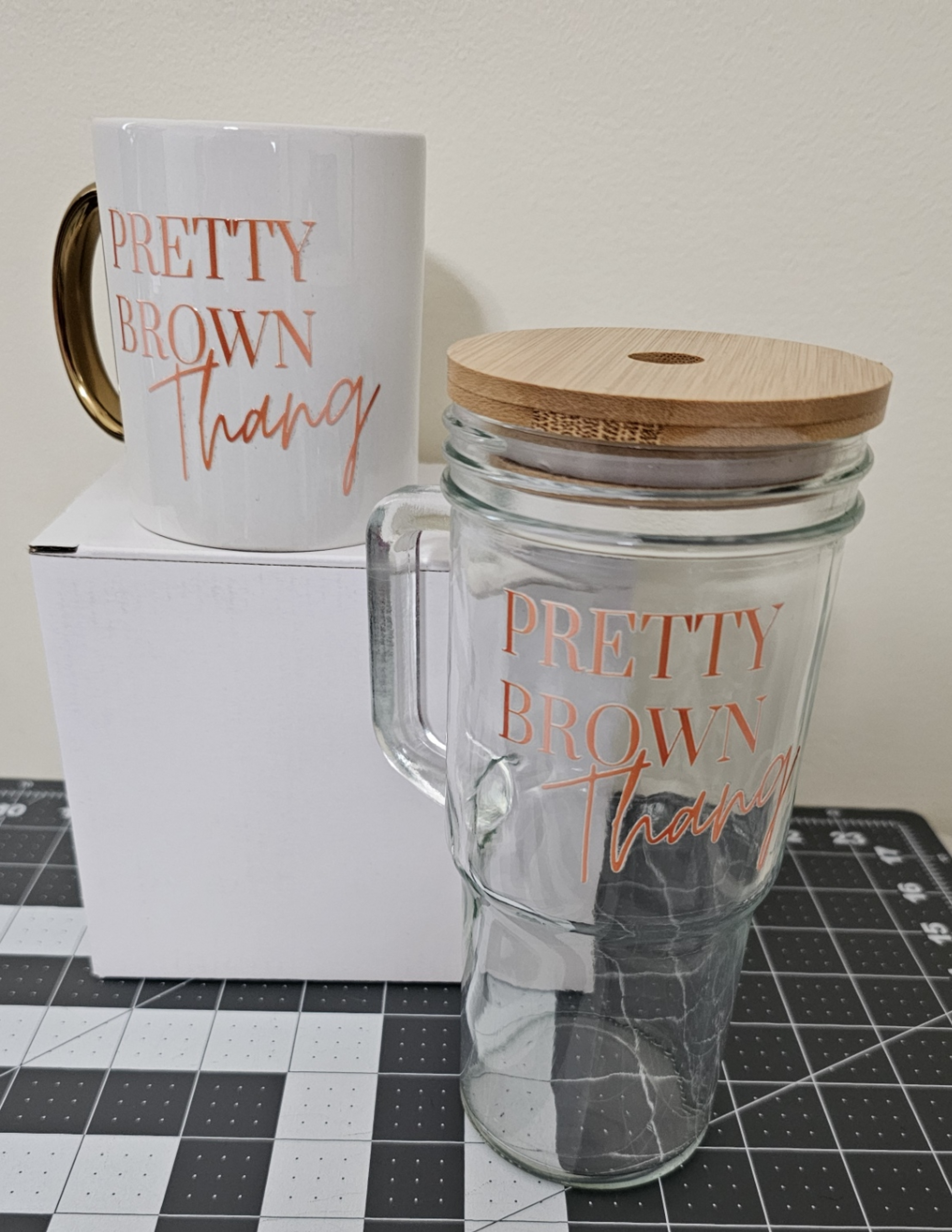 Pretty Brown Thang 11oz Gold Mug - The Black Tee Xchange